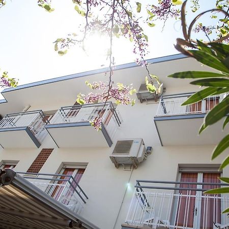 Hotel Astoria Riccione Exterior foto