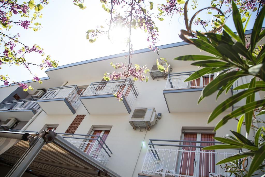 Hotel Astoria Riccione Exterior foto